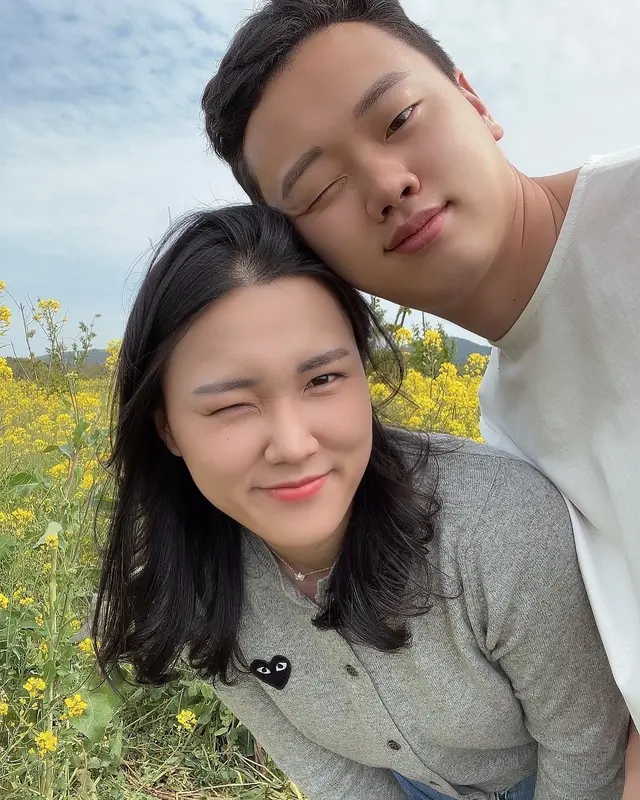 함께 맞은 첫 봄
